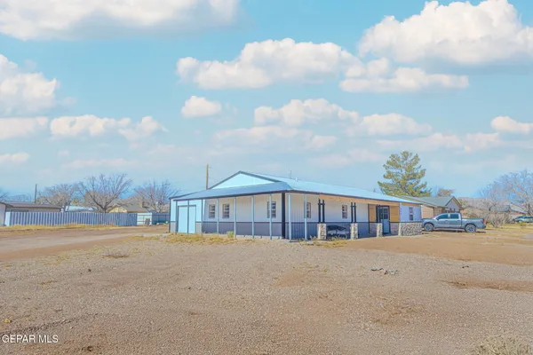 $290,000 | 905 Summer Street, Van Horn, TX 79855