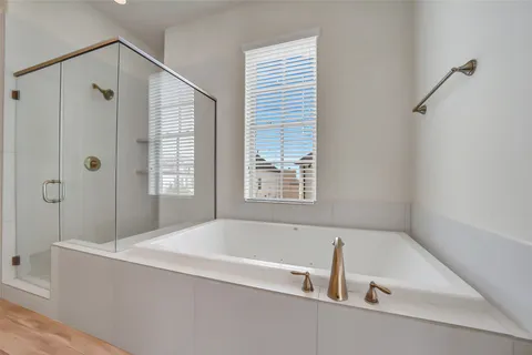 $499,000 | 2058 Fannin Station North, Houston, TX 77045