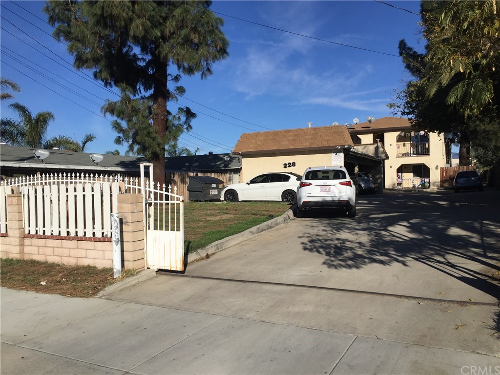 228 East Wilson Street Rialto, CA 92376 - Photo 1 of 26