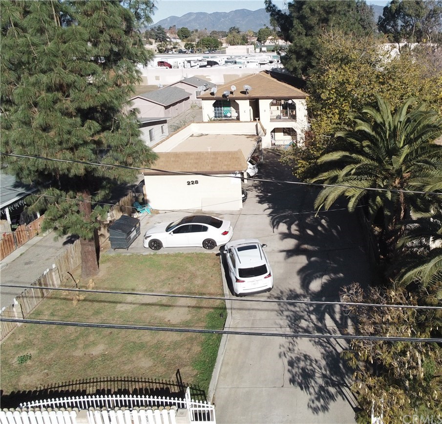 228 East Wilson Street Rialto, CA 92376 - Photo 6 of 26