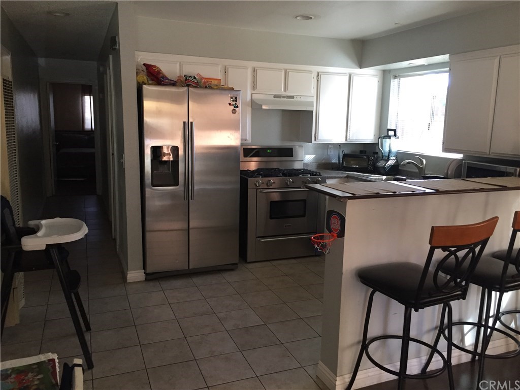 228 East Wilson Street Rialto, CA 92376 - Photo 8 of 26