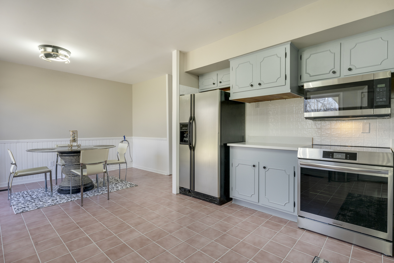 17541 Maple Avenue Lansing, IL 60438 - Photo 8 of 22