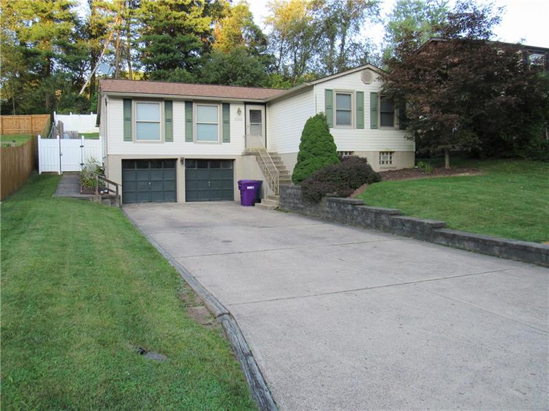 689 Pine Valley Drive Plum, PA 15239 - Photo 2 of 25