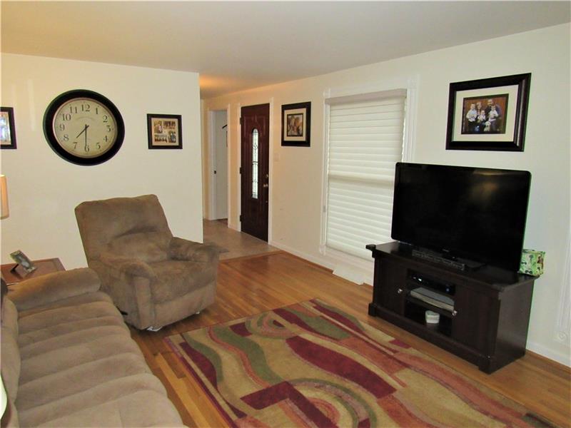 689 Pine Valley Drive Plum, PA 15239 - Photo 11 of 25