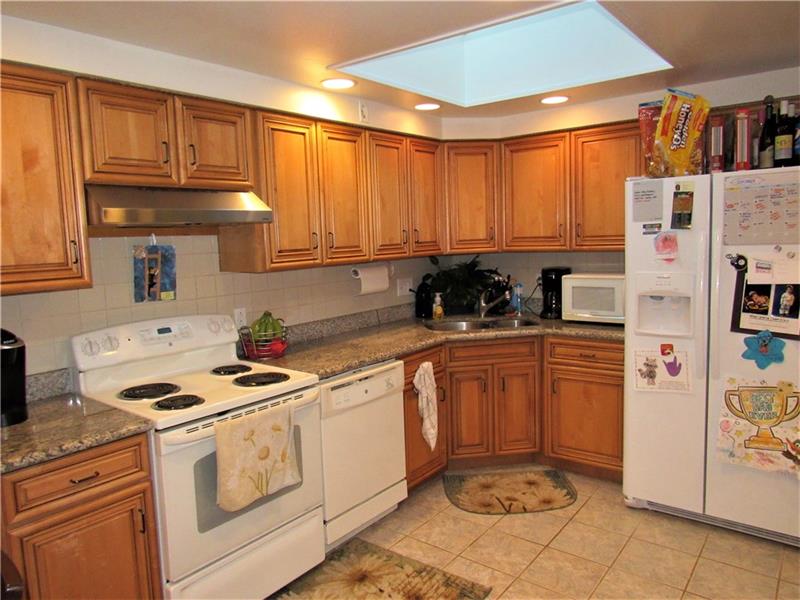 689 Pine Valley Drive Plum, PA 15239 - Photo 6 of 25