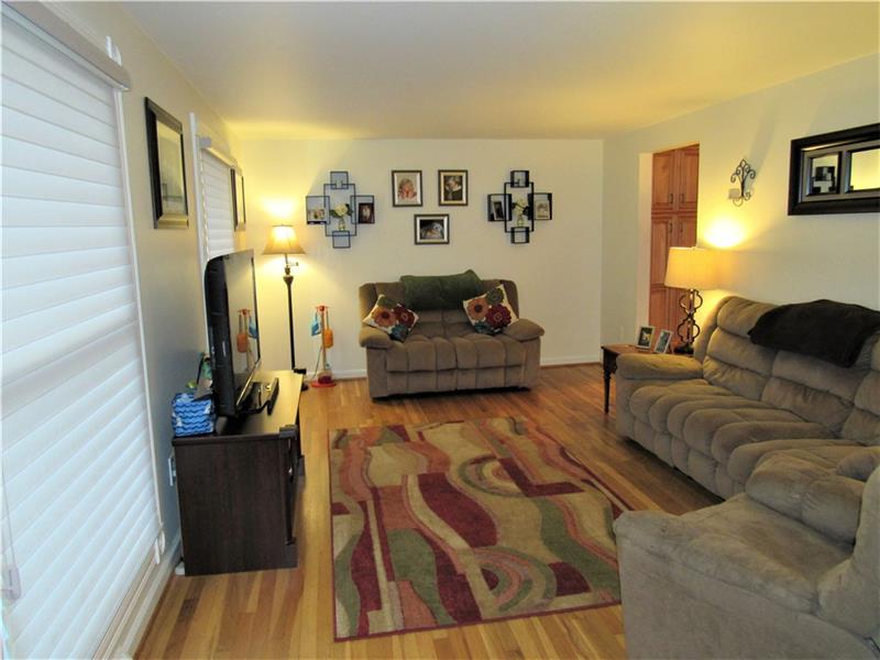 689 Pine Valley Drive Plum, PA 15239 - Photo 10 of 25