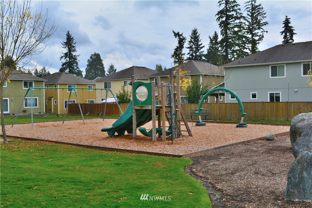 660 Rivenhurst Street Bremerton, WA 98310 - Photo 15 of 16 Gallery Image 15