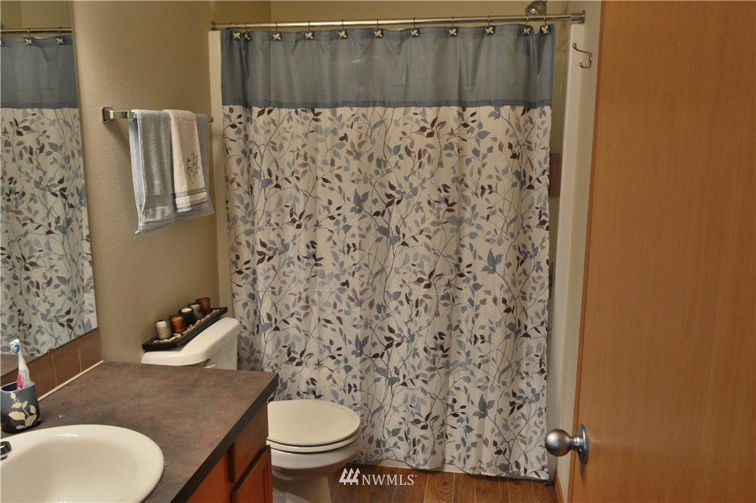 660 Rivenhurst Street Bremerton, WA 98310 - Photo 8 of 16 Gallery Image 8