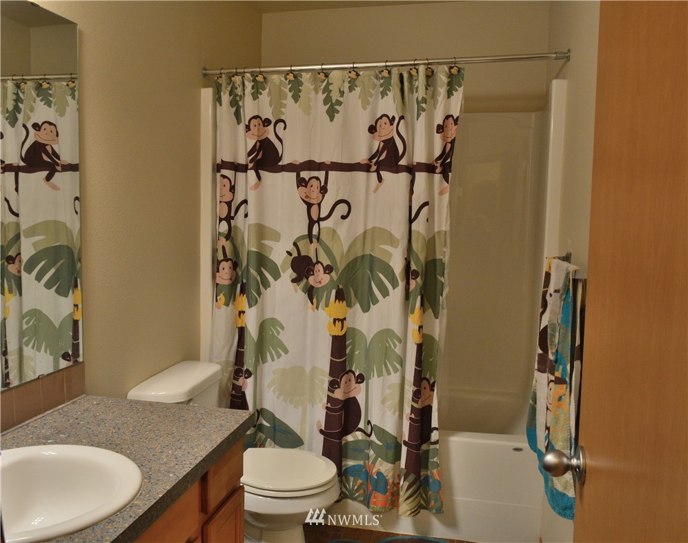 660 Rivenhurst Street Bremerton, WA 98310 - Photo 10 of 16 Gallery Image 10