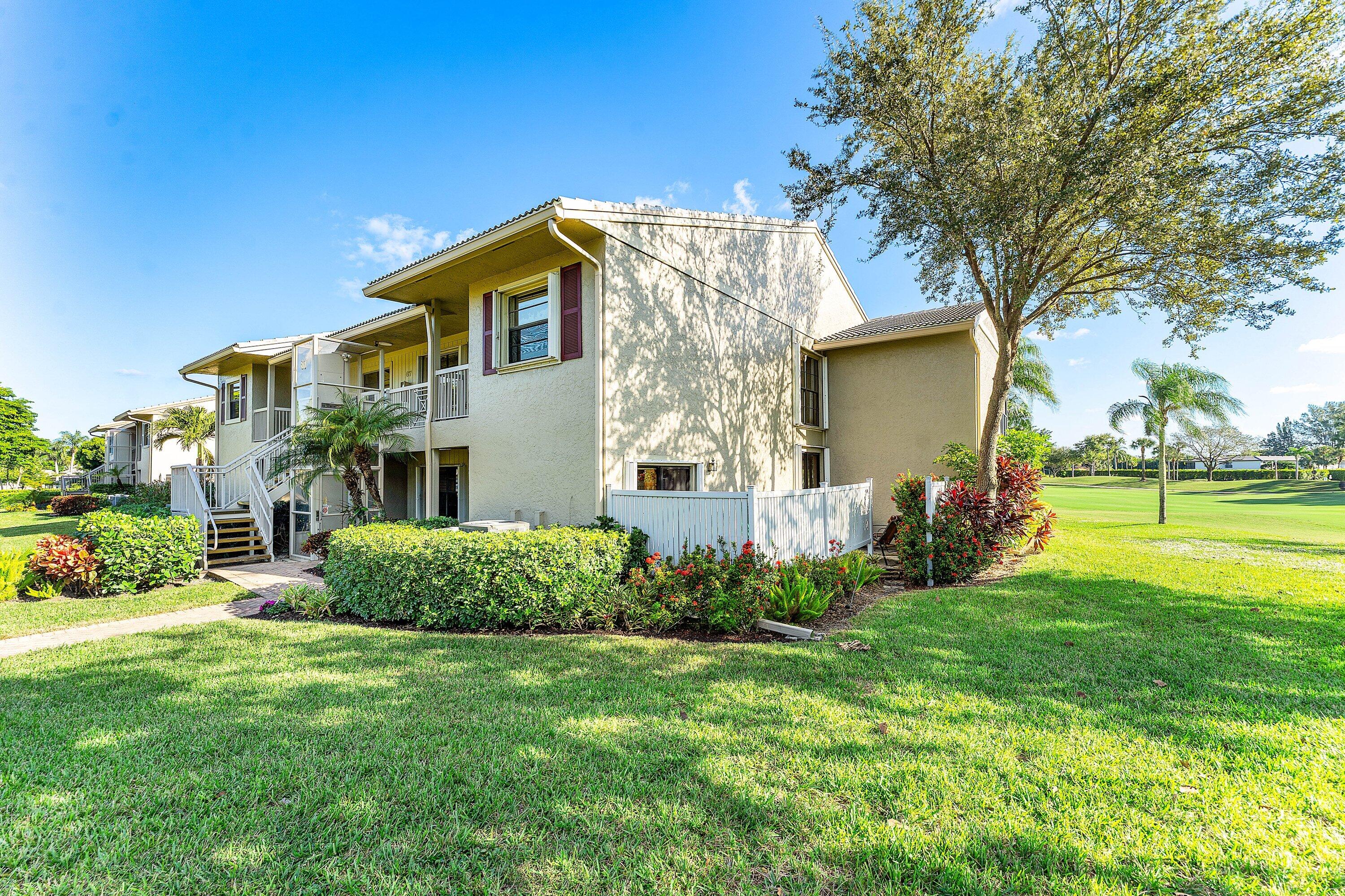 67 Eastgate Drive, Unit C Boynton Beach, FL 33436 - Photo 3 of 62 002-67EastgateDrive-C-BoyntonBeach-FL-33