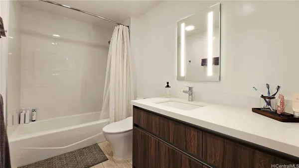 $3,600 | 1500 Rycroft Street, Unit 3407R, Honolulu, HI 96814