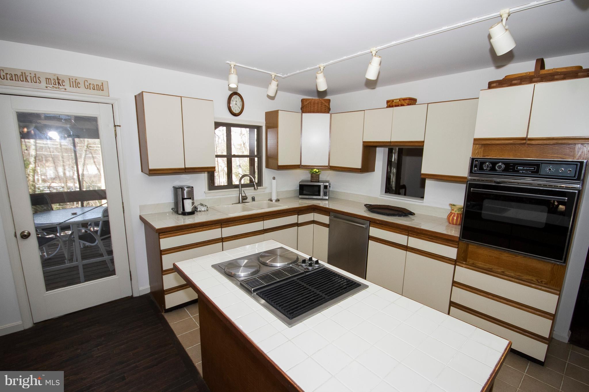 1306 Terry Way Fallston, MD 21047 - Photo 7 of 30 Kitchen
