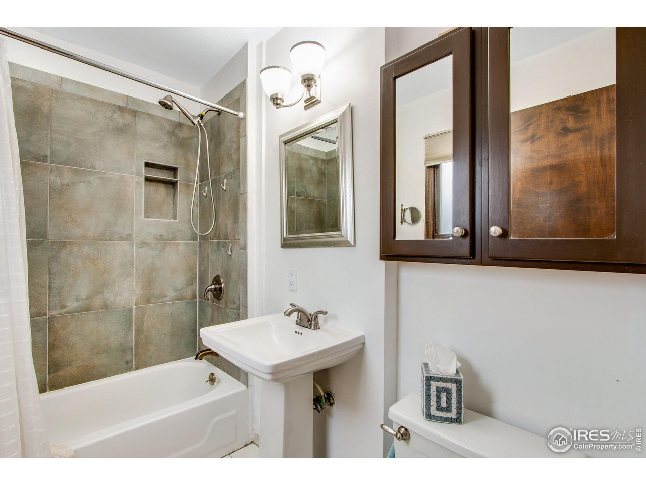 2508 Hawthorne Road Fort Collins, CO 80524 - Photo 32 of 39 Primary Bathroom