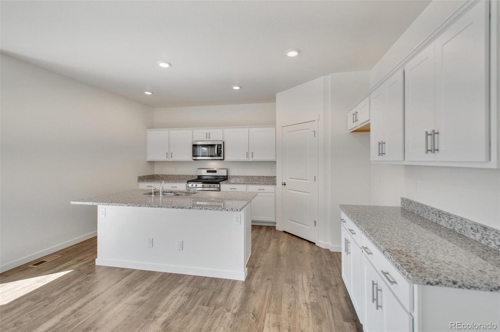 412 Bluebird Road Johnstown, CO 80534 - Photo 12 of 31 Gallery Image 12