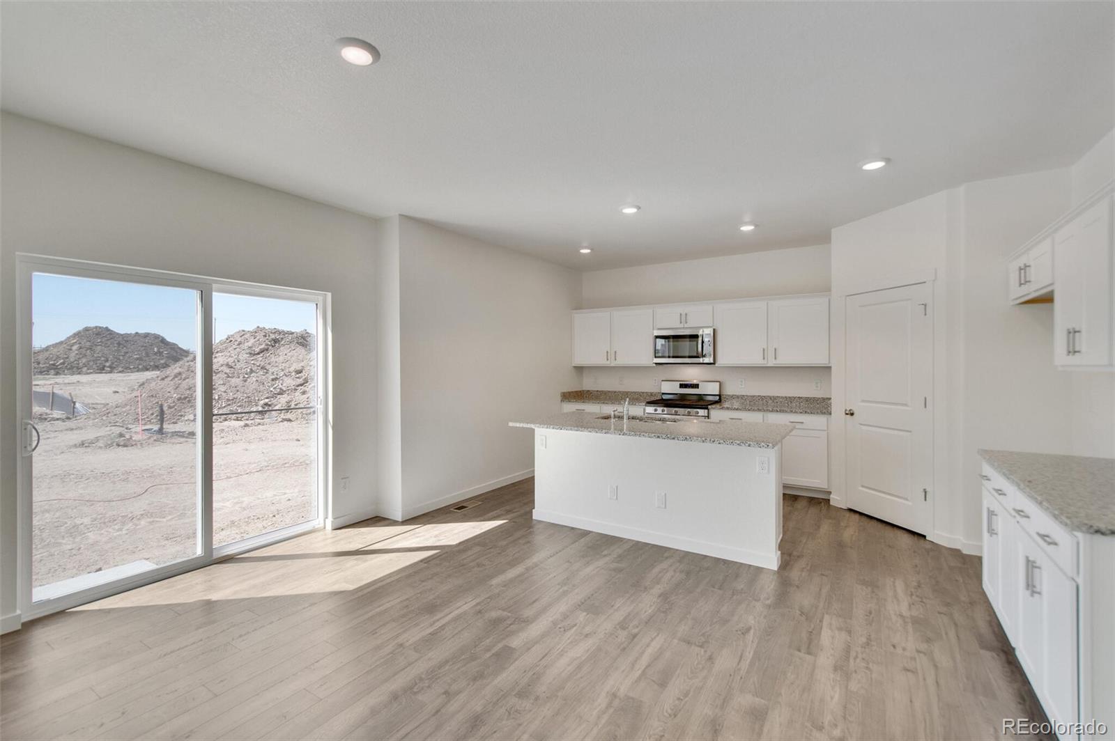 412 Bluebird Road Johnstown, CO 80534 - Photo 9 of 31 Gallery Image 9