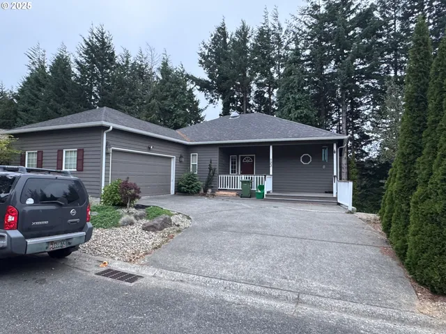 $480,000 | 723 North 8th Street, Coos Bay, OR 97420