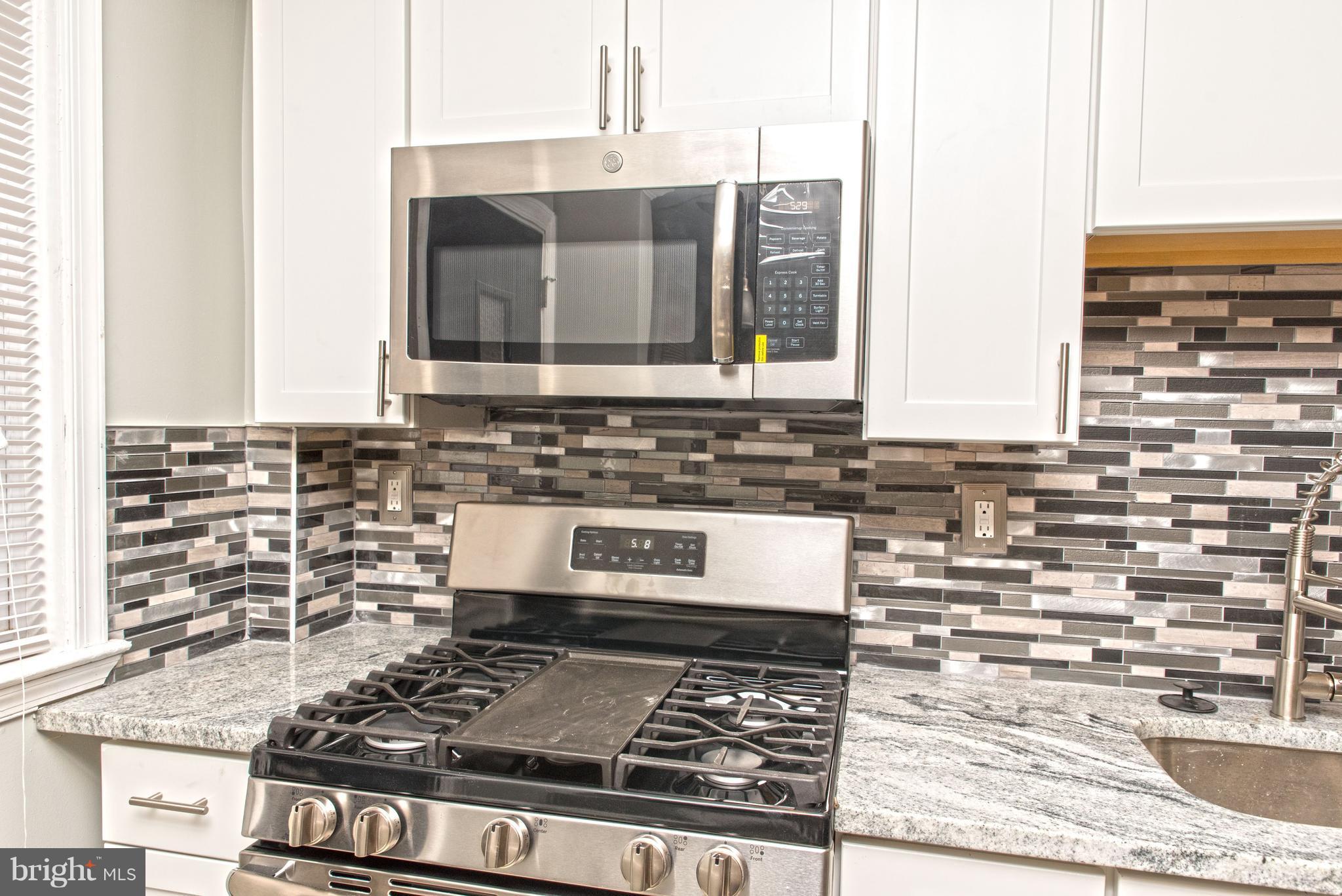 711 Wicklow Road Baltimore, MD 21229 - Photo 6 of 28 Interior (General)