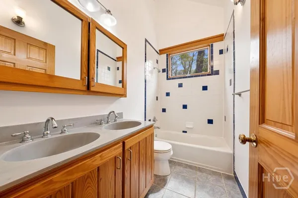 $549,900 | 345 Three Oaks Drive, Athens, GA 30607