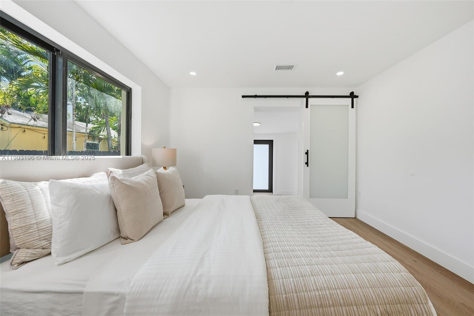 2544 Southwest 19th Street Miami, FL 33145 - Photo 15 of 67