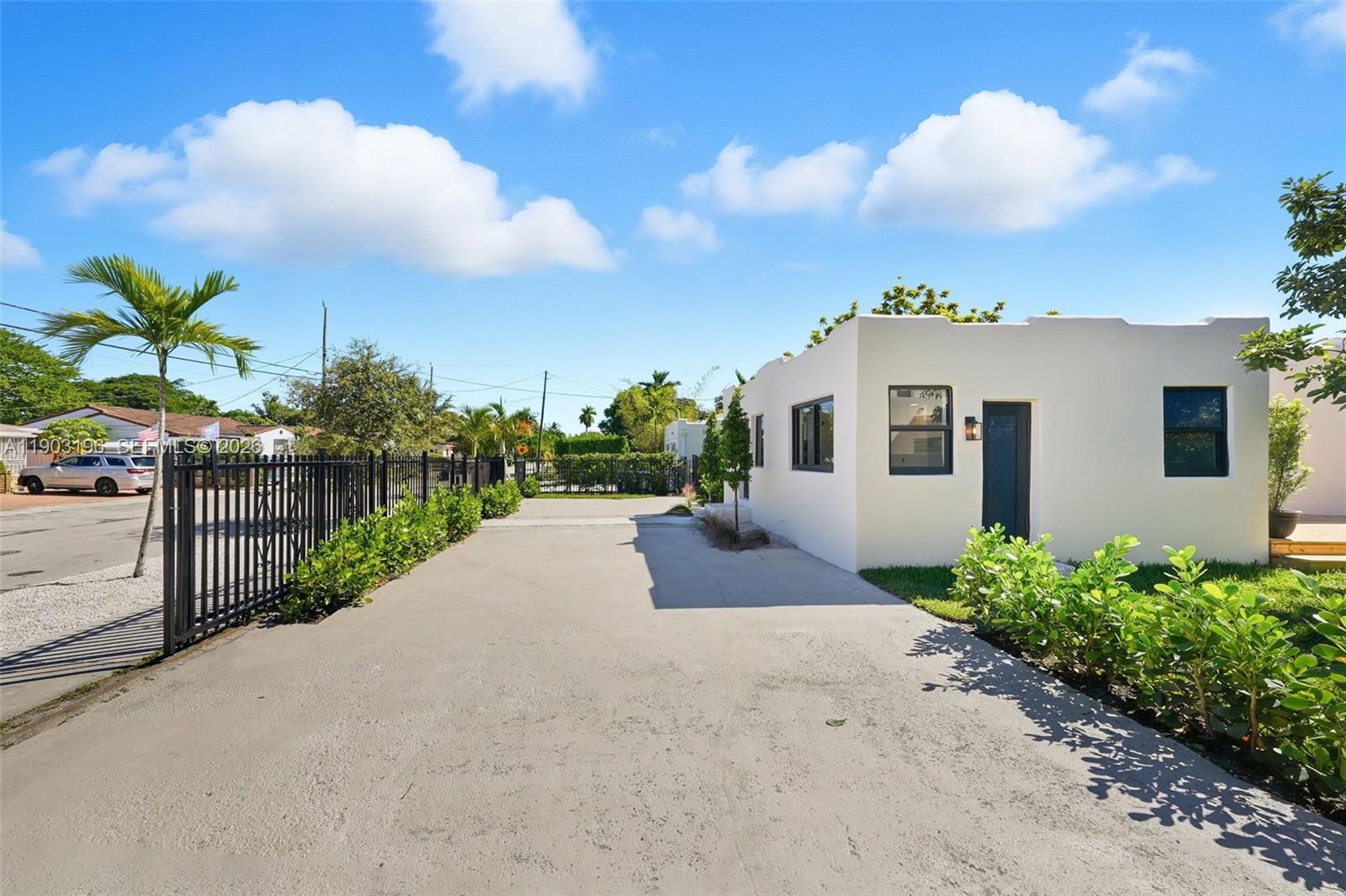 2544 Southwest 19th Street Miami, FL 33145 - Photo 2 of 68