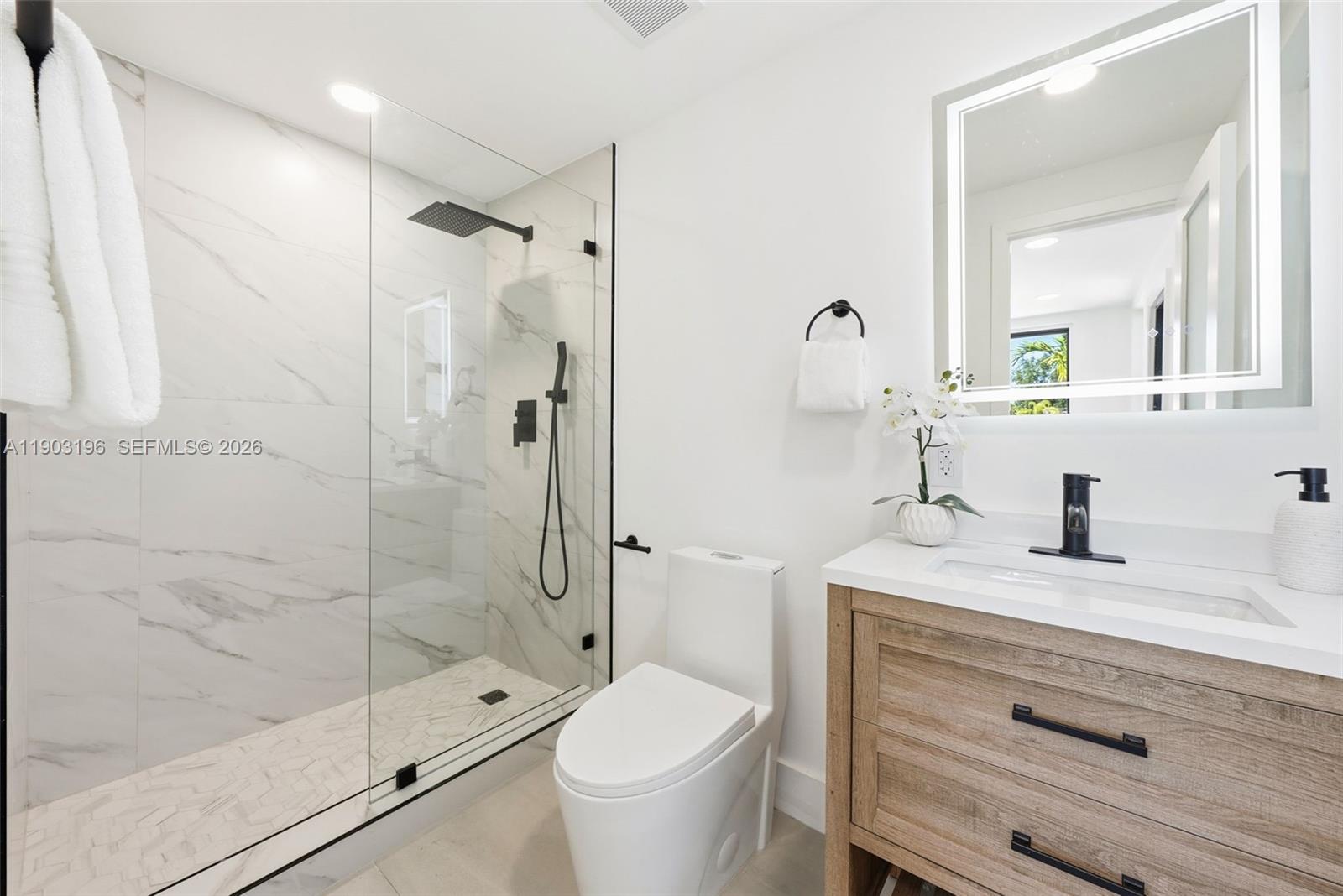 2544 Southwest 19th Street Miami, FL 33145 - Photo 27 of 68