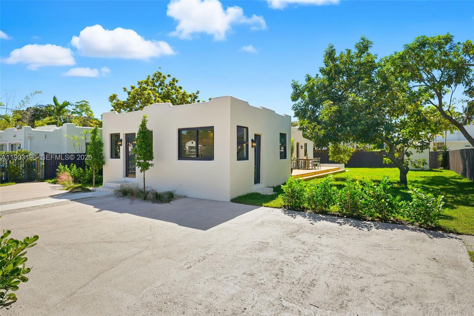 2544 Southwest 19th Street Miami, FL 33145 - Photo 4 of 68