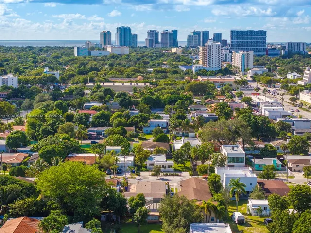 $1,250,000 | 2544 Southwest 19th Street, Miami, FL 33145