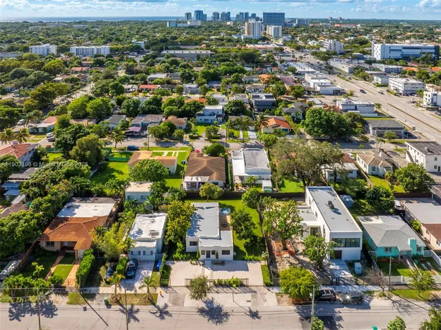 $1,250,000 | 2544 Southwest 19th Street, Miami, FL 33145