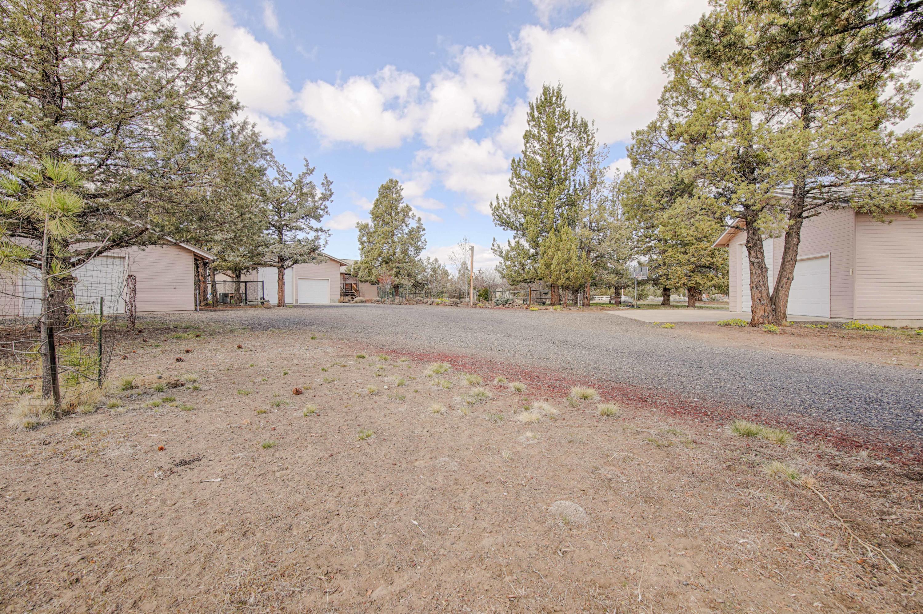 13898 Southwest Ridge Place Terrebonne, OR 97760 - Photo 1 of 38 13898 Ridge Place 2