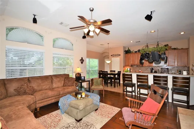 $2,350 | 3718 Tumbling Falls Drive, Manvel, TX 77578