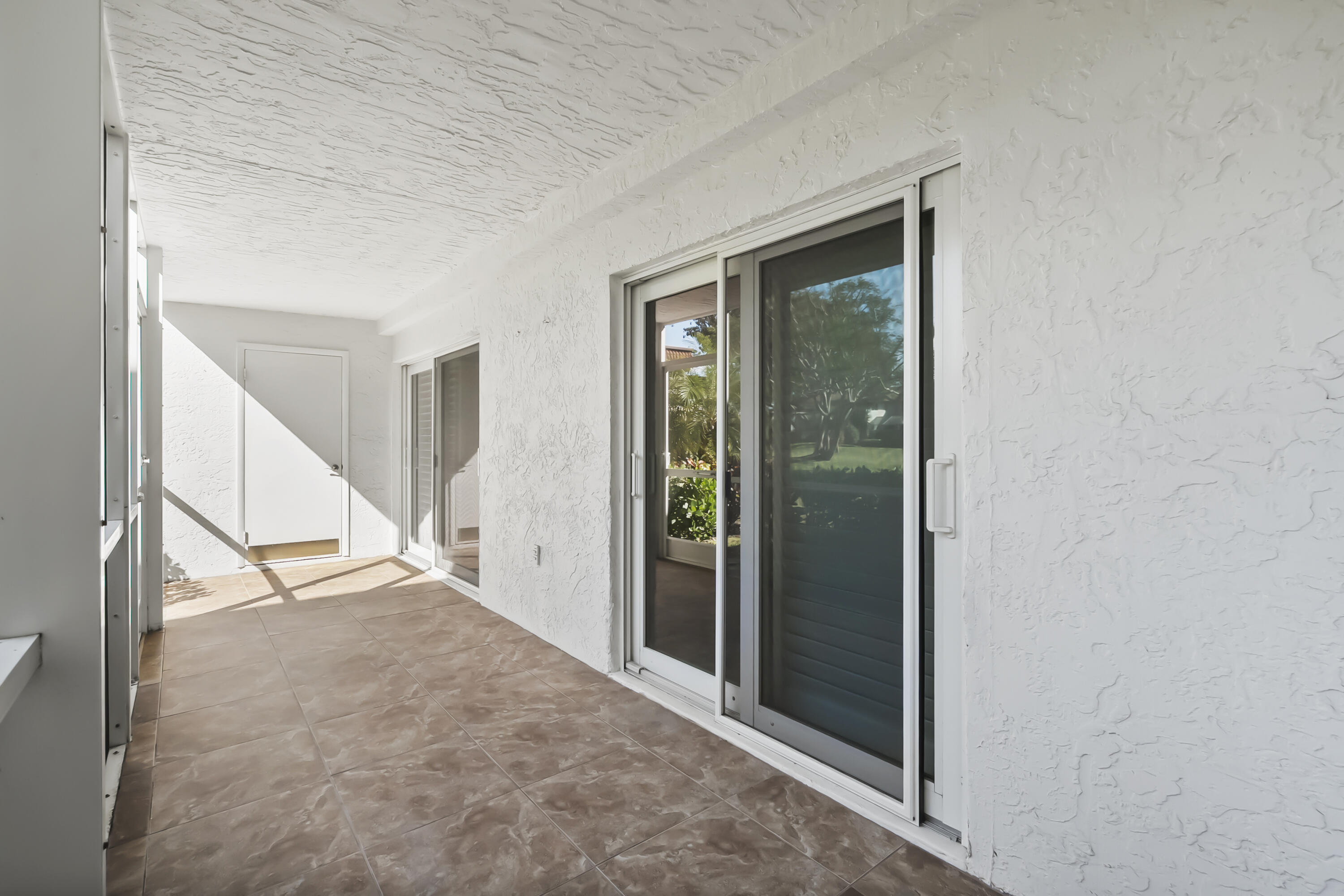 717 Highway 1, Unit 305 Jupiter, FL 33477 - Photo 31 of 51 a view of an entryway
