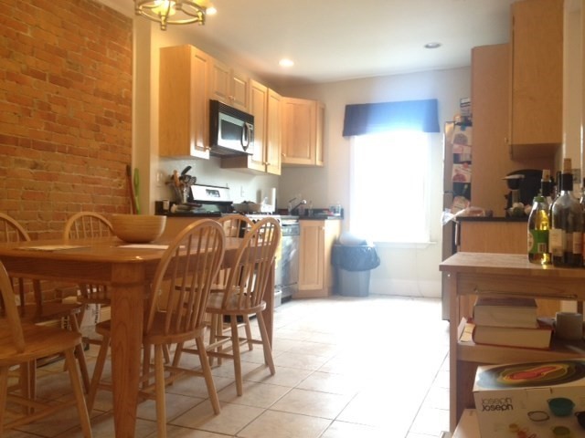 23 Aspinwall Avenue, Unit 2 Brookline, MA 02446 - Photo 2 of 9
