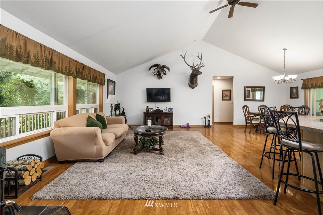 121 East Lighthouse Road Shelton, WA 98584 - Photo 4 of 39 Gallery Image 4
