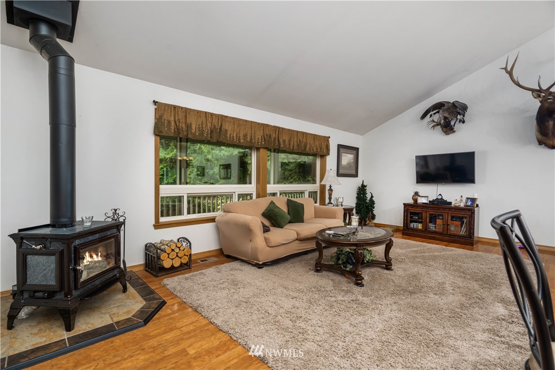 121 East Lighthouse Road Shelton, WA 98584 - Photo 5 of 39 Gallery Image 5