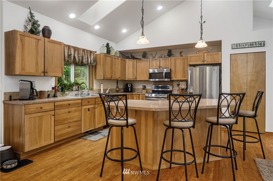 121 East Lighthouse Road Shelton, WA 98584 - Photo 9 of 39 Gallery Image 9
