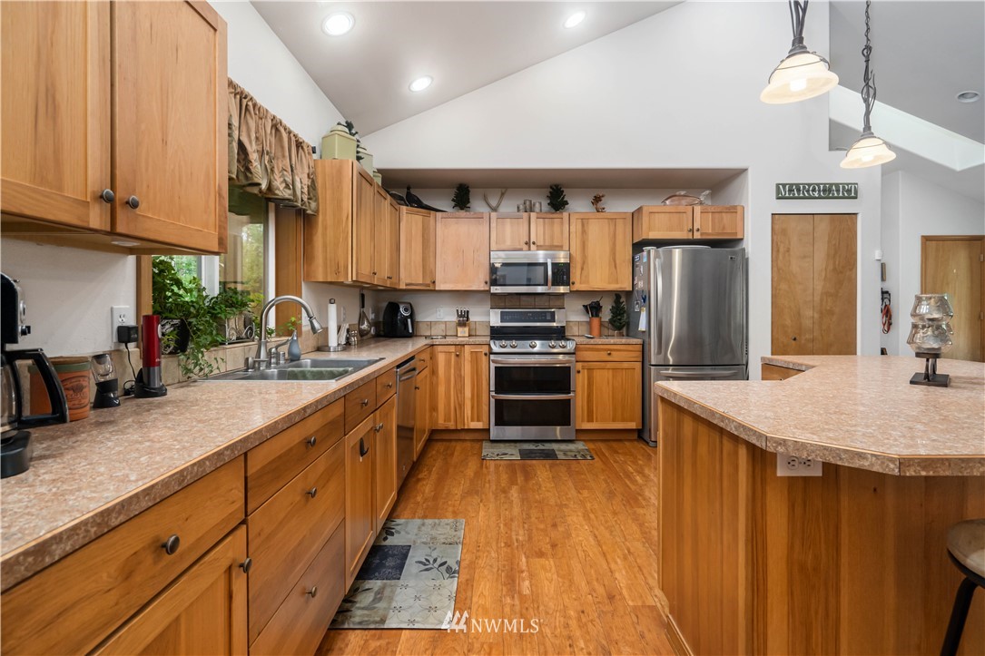 121 East Lighthouse Road Shelton, WA 98584 - Photo 10 of 39 Gallery Image 10