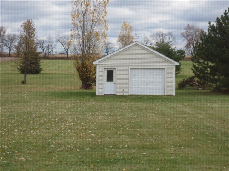 6162 Mast Road Dexter, MI 48130 - Photo 4 of 10 Photo 4