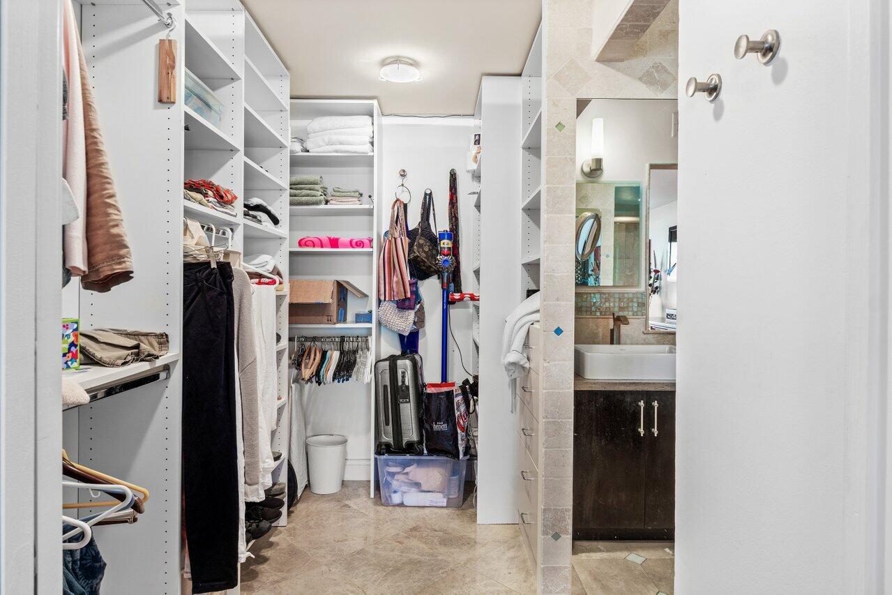 2800 South Ocean Boulevard, Unit 11C Boca Raton, FL 33432 - Photo 23 of 47 Walk-in