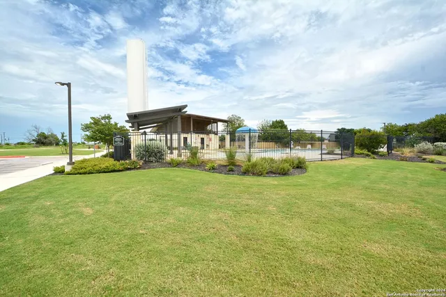 $1,495 | 512 Dakota Creek, New Braunfels, TX 78130