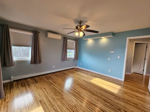 $895,000 | 5 Lake Shore Drive, Greene, ME 04236