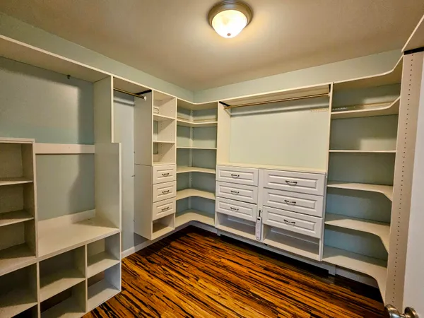 $895,000 | 5 Lake Shore Drive, Greene, ME 04236