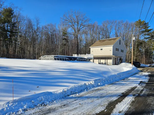 $895,000 | 5 Lake Shore Drive, Greene, ME 04236