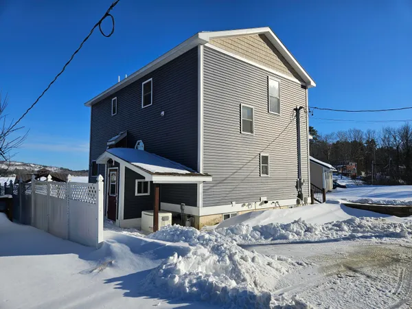 $895,000 | 5 Lake Shore Drive, Greene, ME 04236