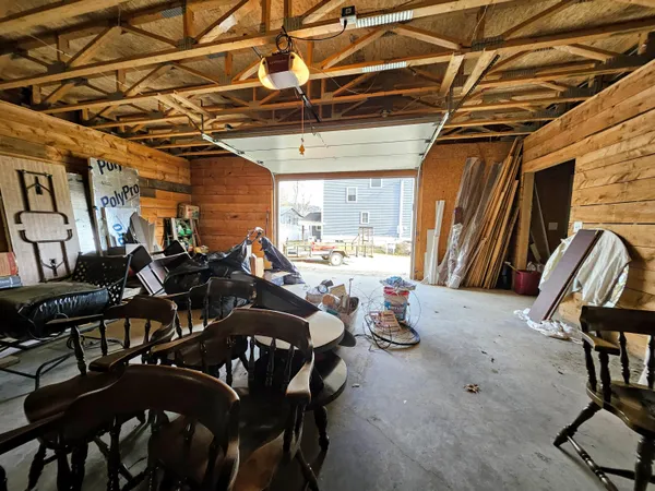 $895,000 | 5 Lake Shore Drive, Greene, ME 04236