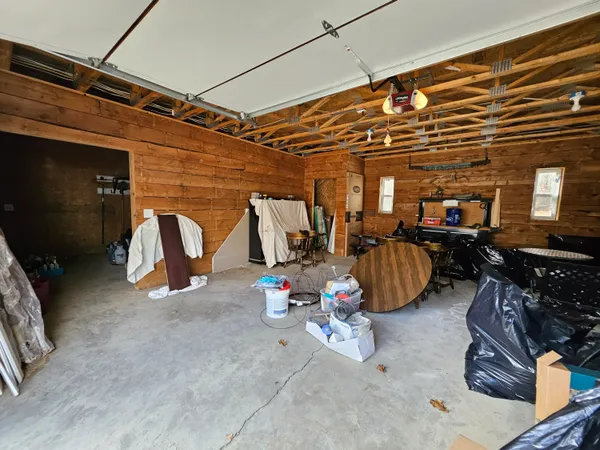 $895,000 | 5 Lake Shore Drive, Greene, ME 04236