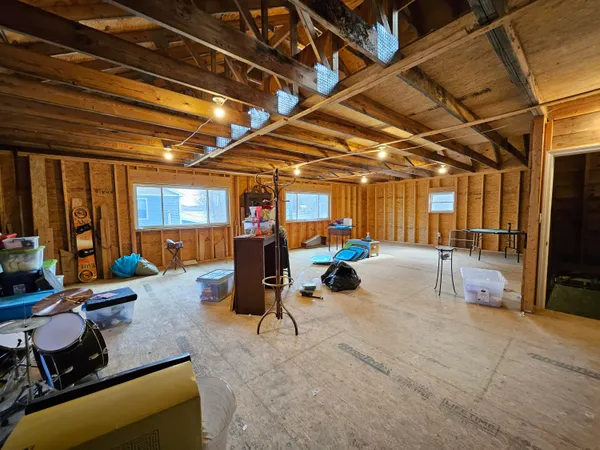 $895,000 | 5 Lake Shore Drive, Greene, ME 04236