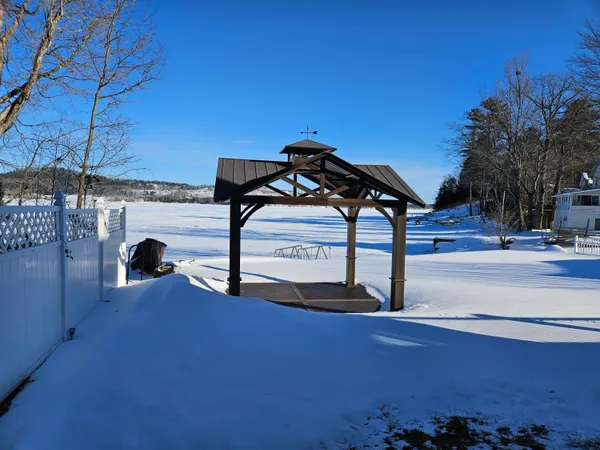 $895,000 | 5 Lake Shore Drive, Greene, ME 04236