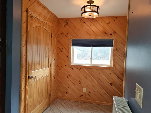 $895,000 | 5 Lake Shore Drive, Greene, ME 04236