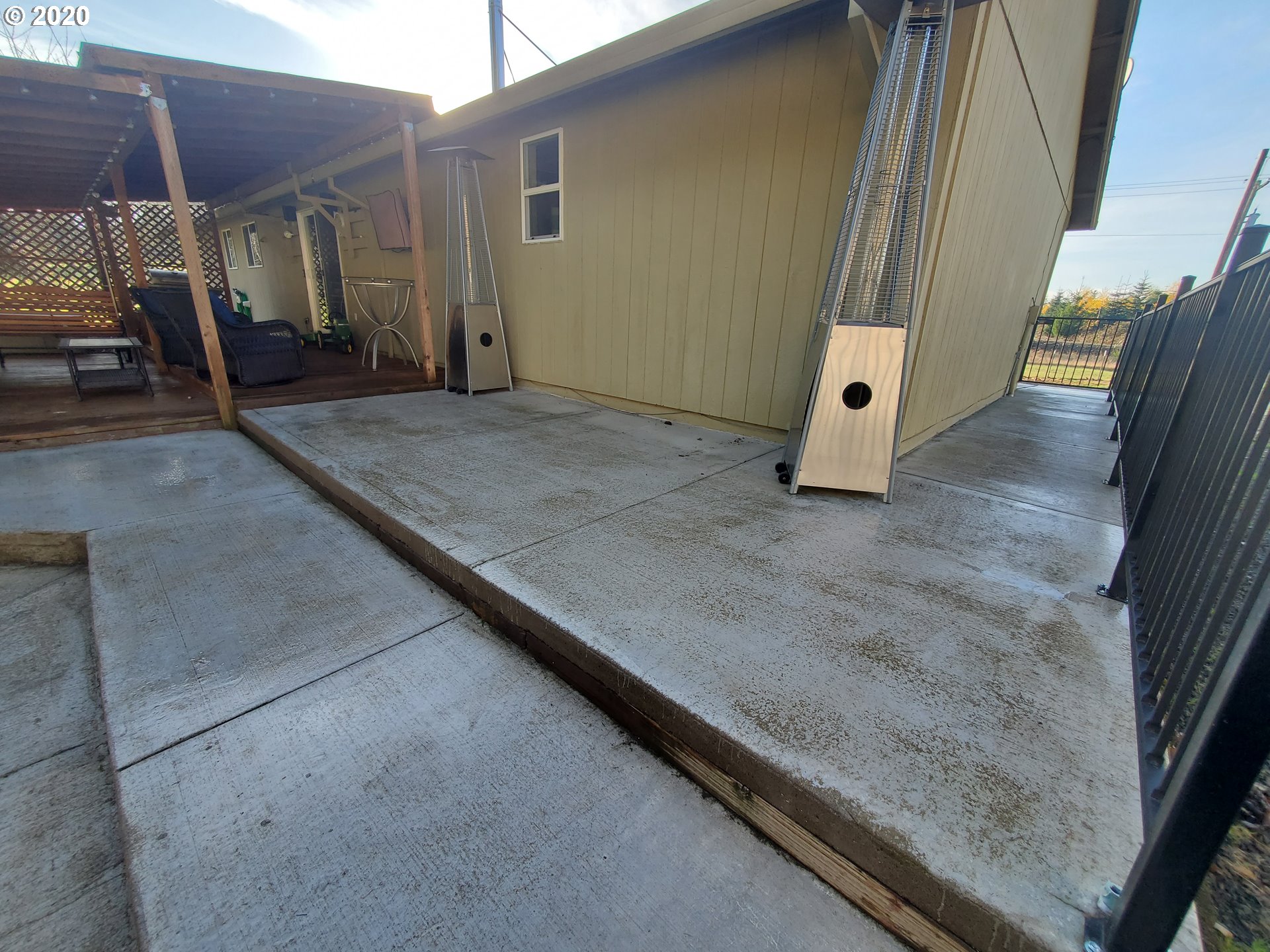 29710 Southeast Currin Road Estacada, OR 97023 - Photo 9 of 32 Gallery Image 9