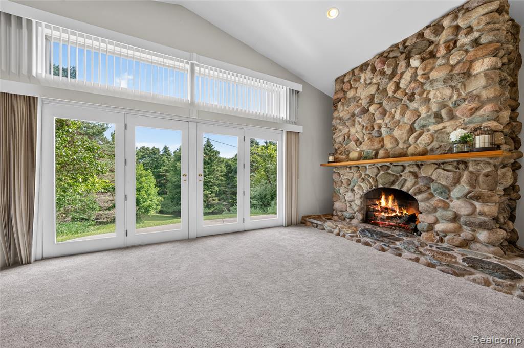 5370 Whipple Lake Road Clarkston, MI 48348 - Photo 4 of 51